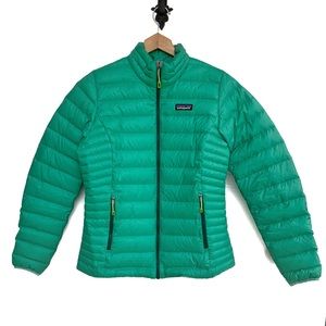 ⚡️SOLD⚡️Patagonia Women’s Goose Down Jacket